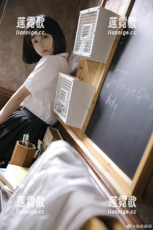 传送门在www.17，随便一戳都能把我逗乐到怀疑人生。