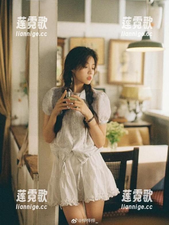 哦，51吃瓜官网发布了一堆“热议话题”，这瓜真是开始疯狂转圈儿了！