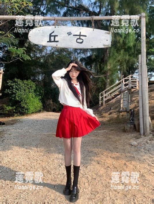 “51吃瓜”视频直击，今日热搜都被种草了吧！