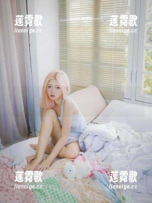 下载51吃瓜群众苹果版，瓜又香又甜，心情好得飞起来!