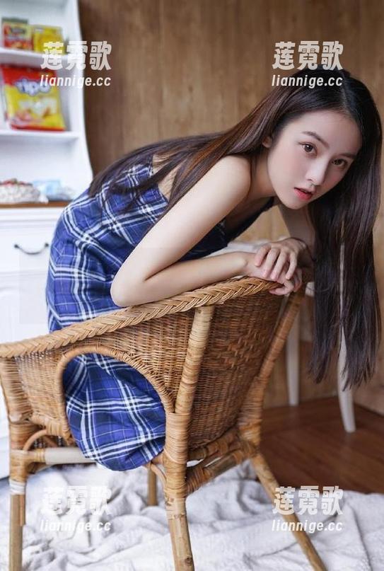 在“91hl”里穿梭，传送门让人瞬间进入八卦的奇妙世界。