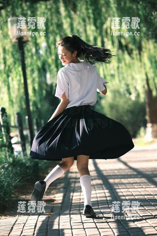 91今日吃瓜 锁定91今日吃瓜在线版,瓜田里的趣事真不少!