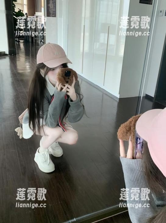 “998.su”官网上热闹得就像个市场，完全不怕热嘛