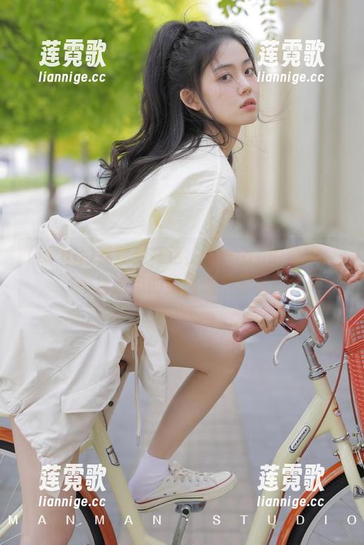 我就坐在这，看ccgg的链接，今日吃瓜的热闹溢出屏幕！