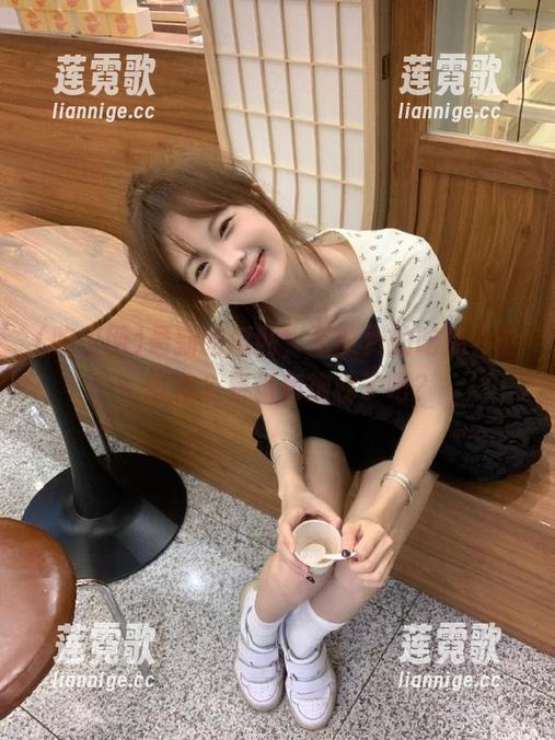 最新吃瓜网，不收费的吃瓜体验，就差个果盘和抱枕了吧？