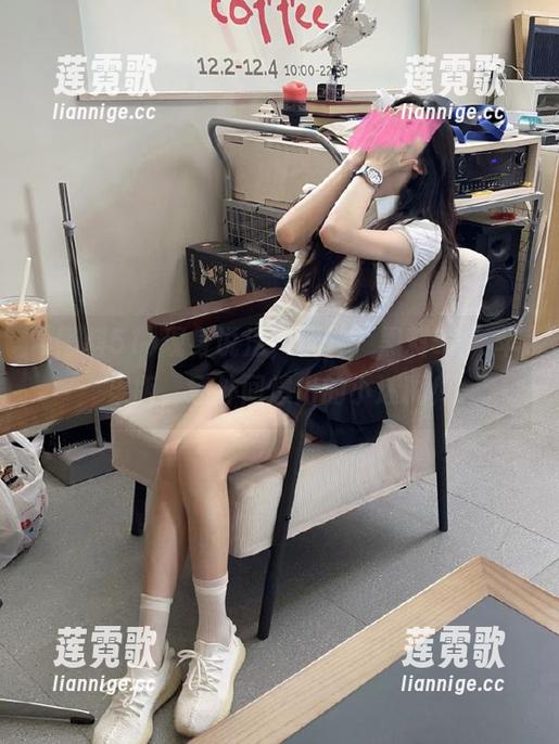 现身说法，玩转“黑料51”苹果版，意外间爆出的小迷糊！