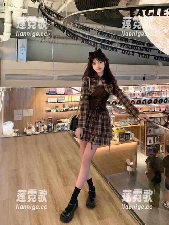 在“黑料不打烊”找到了永久传送门，惊呆了我的眼球。