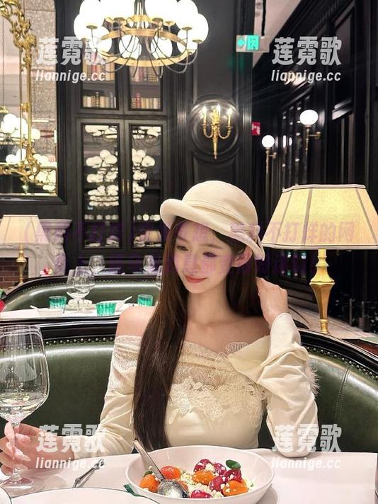 突发奇想，黑料不打烊的网页上，连乌龙消息都变得好迷幻！