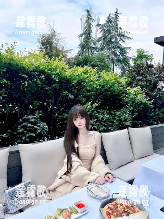 在‘黑料吃瓜网址’徜徉，永不迷路，瓜儿们的快乐之地！