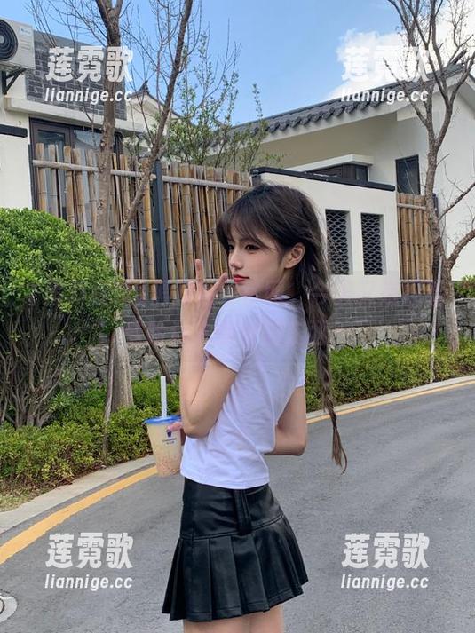 黑料在线官网，今天又是在看些啥让人惊悚的东西？