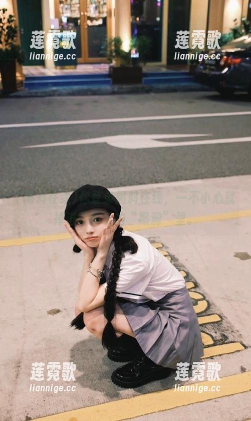 你登录黑料在线，一不小心就掉进了快乐的“黑洞”里。
