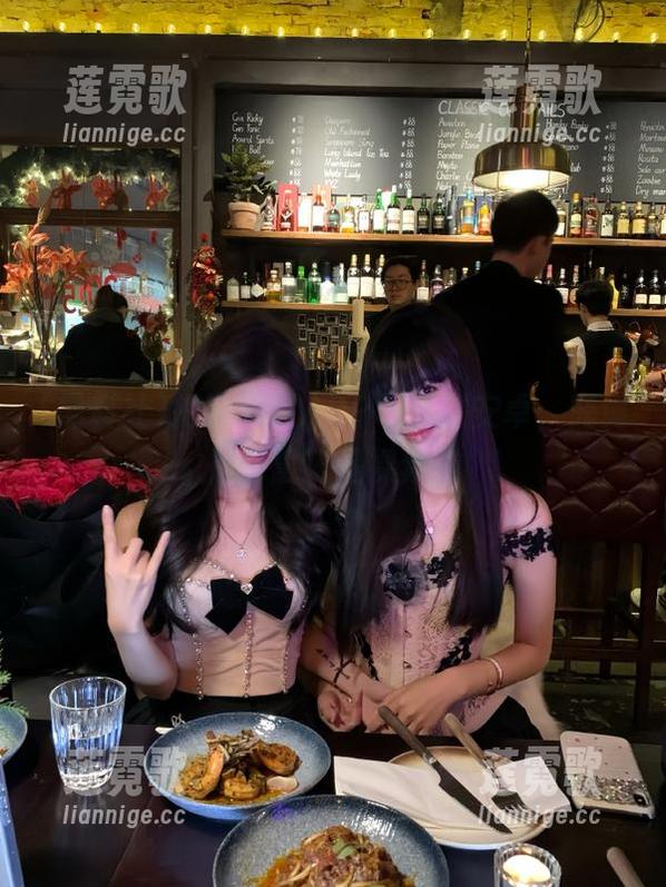 把黑料社APP下载到安卓，究竟是智慧还是裸奔？